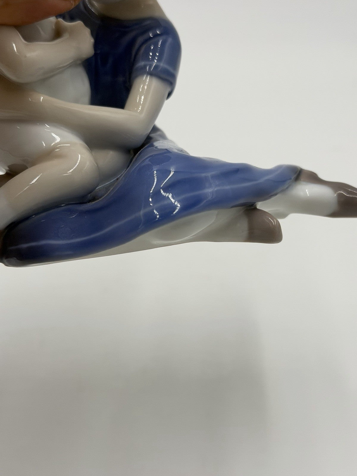 B & G Bing Grondahl  Boy & Girl Sibling Love 1568 Porcelain Figurine Denmark
