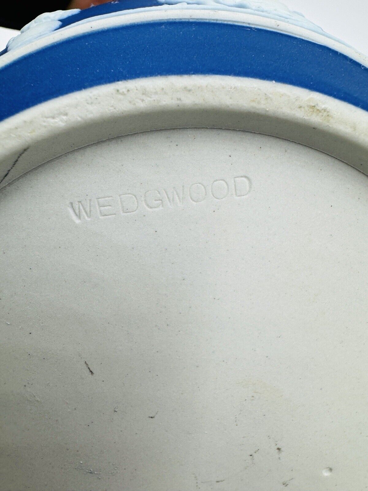 Wedgwood Jasperware Dark Blue Biscuit Lid Dipped White Round Cookie Jar 1930’s