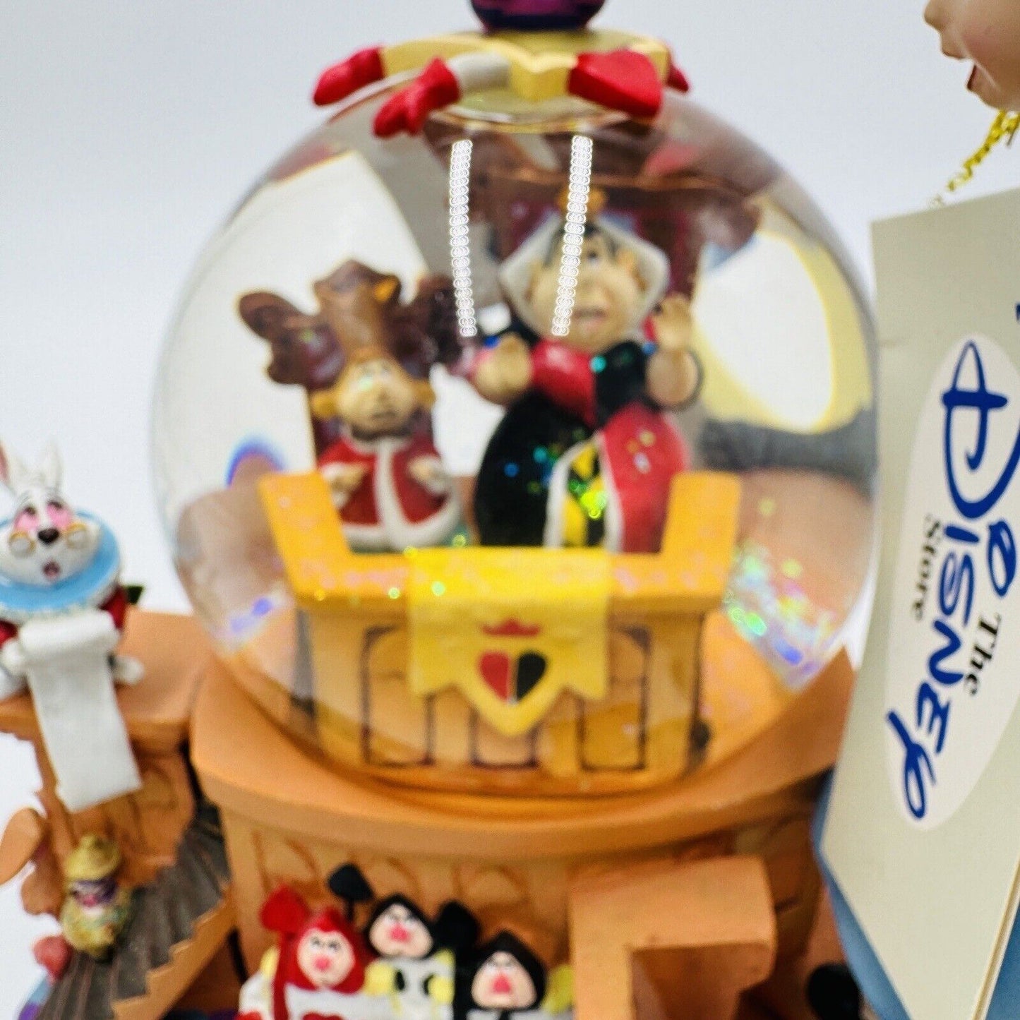 Disney StoreAlice in Wonderland 50th Anniversary Musical Snowglobe Alice's Trial