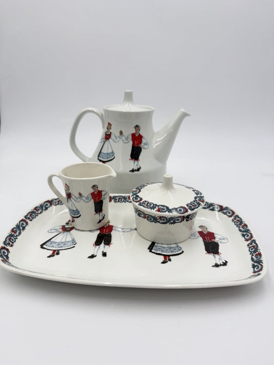Vintage Figgjo Flint Hardanger Dancers Teapot Creamer Sugar Bowl Platter  Norway
