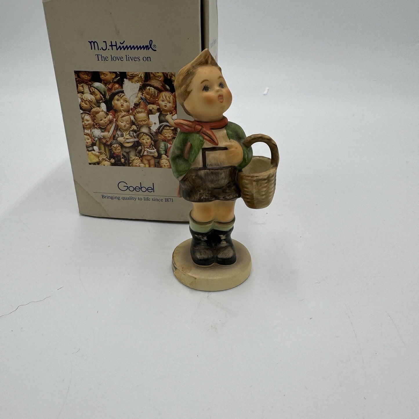 Hummel Goebel Village Boy Figurine #513 /0 4" Germany With Box