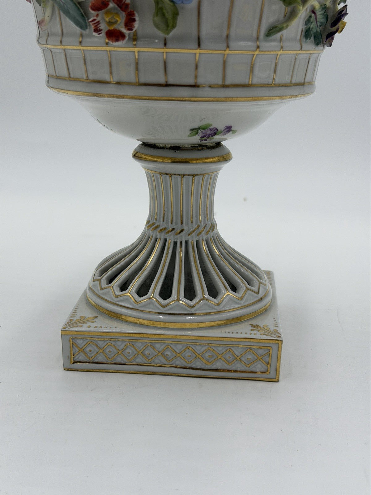 Antique Dresden Porcelain GermanyReticulated Pedestal Bowl W/ Encrusted Flowers
