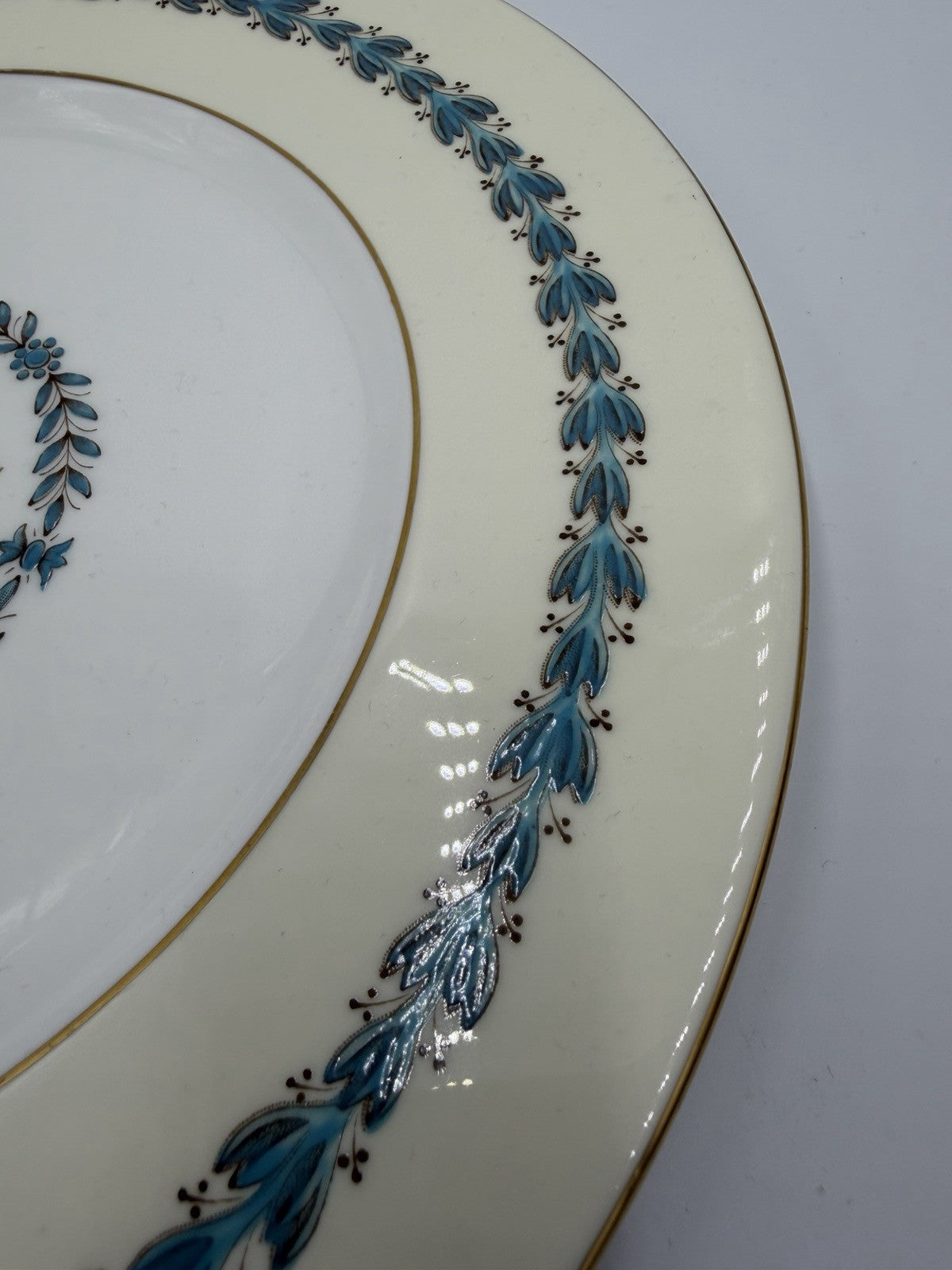 Wedgwood Porcelain England Appledore W3257 Dinner Plate Embossed 11”