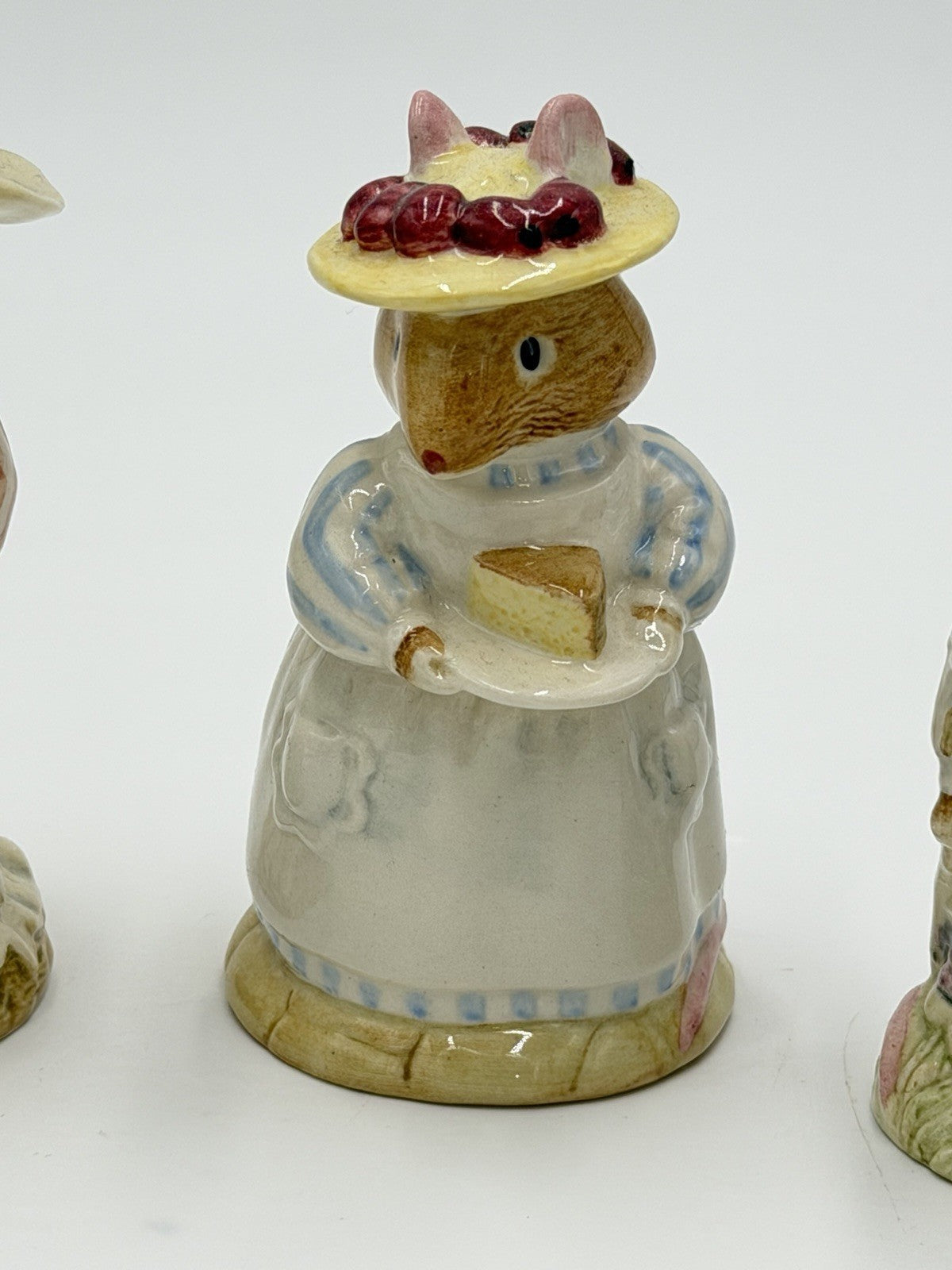 Royal Doulton England Porcelain Brambly Hedge Story Collection Ladies Mice Set