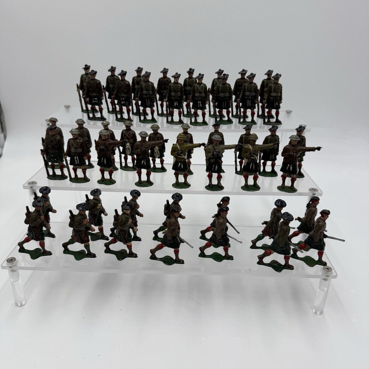 Vintage Eire Scottish Army Infantry Metal Painted Soldiers Figurines Toys 48 PCs