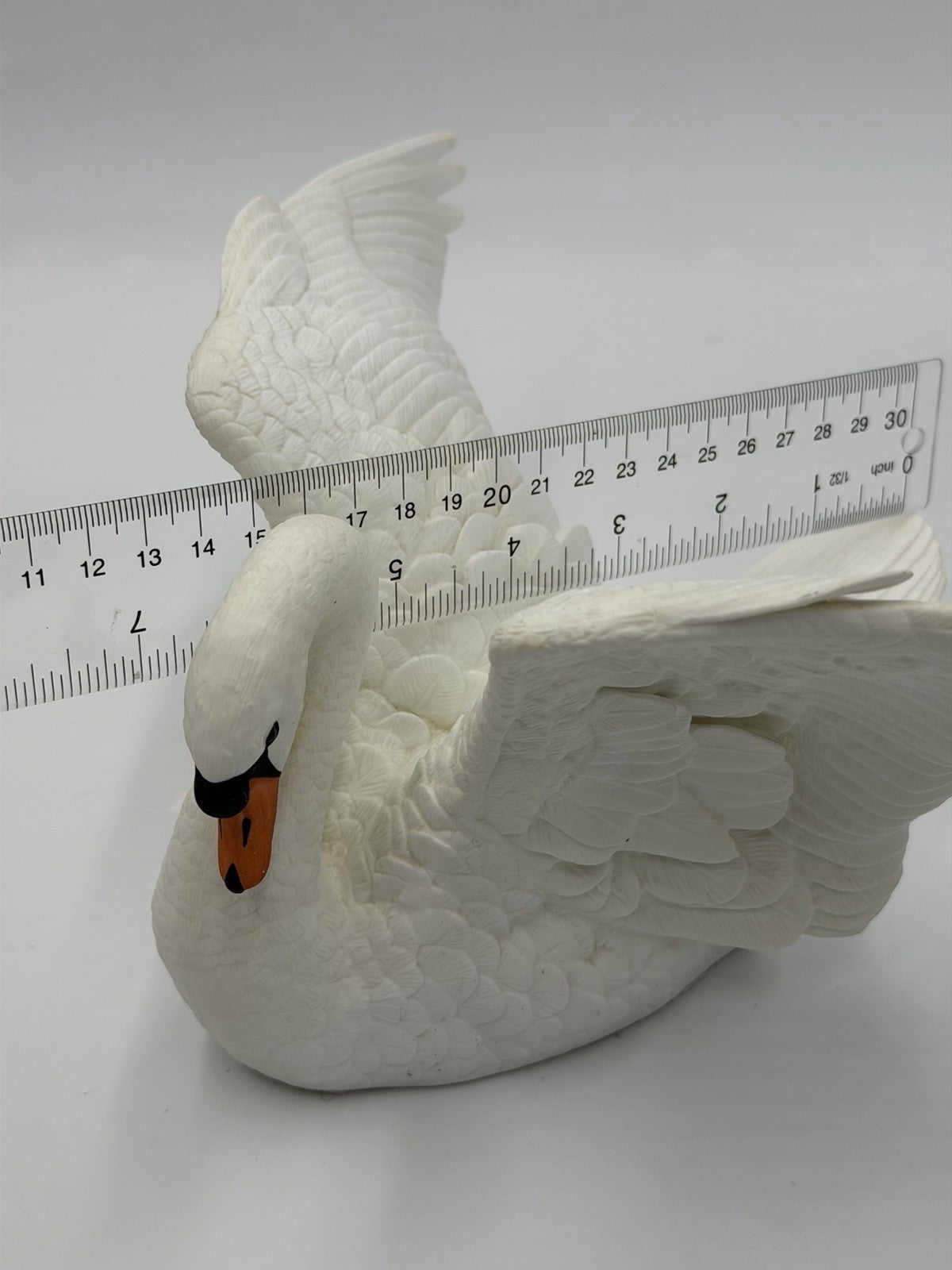 Lenox Fine Porcelain The Magestic Swan White Signed Figurine 5”Hx 10”Wx7”L Rare