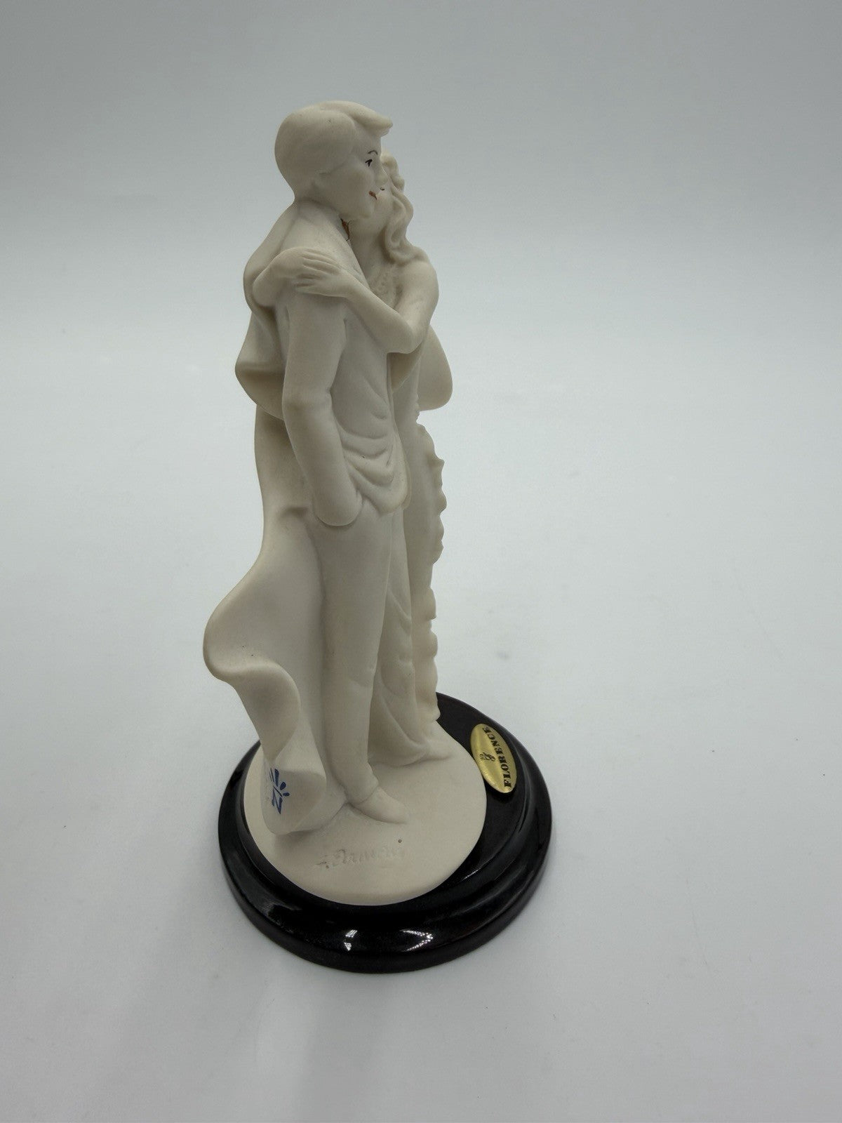 Giuseppe Armani Italy Bride Kisses Groom Miniature Figure 5” 1992 Cake Topper