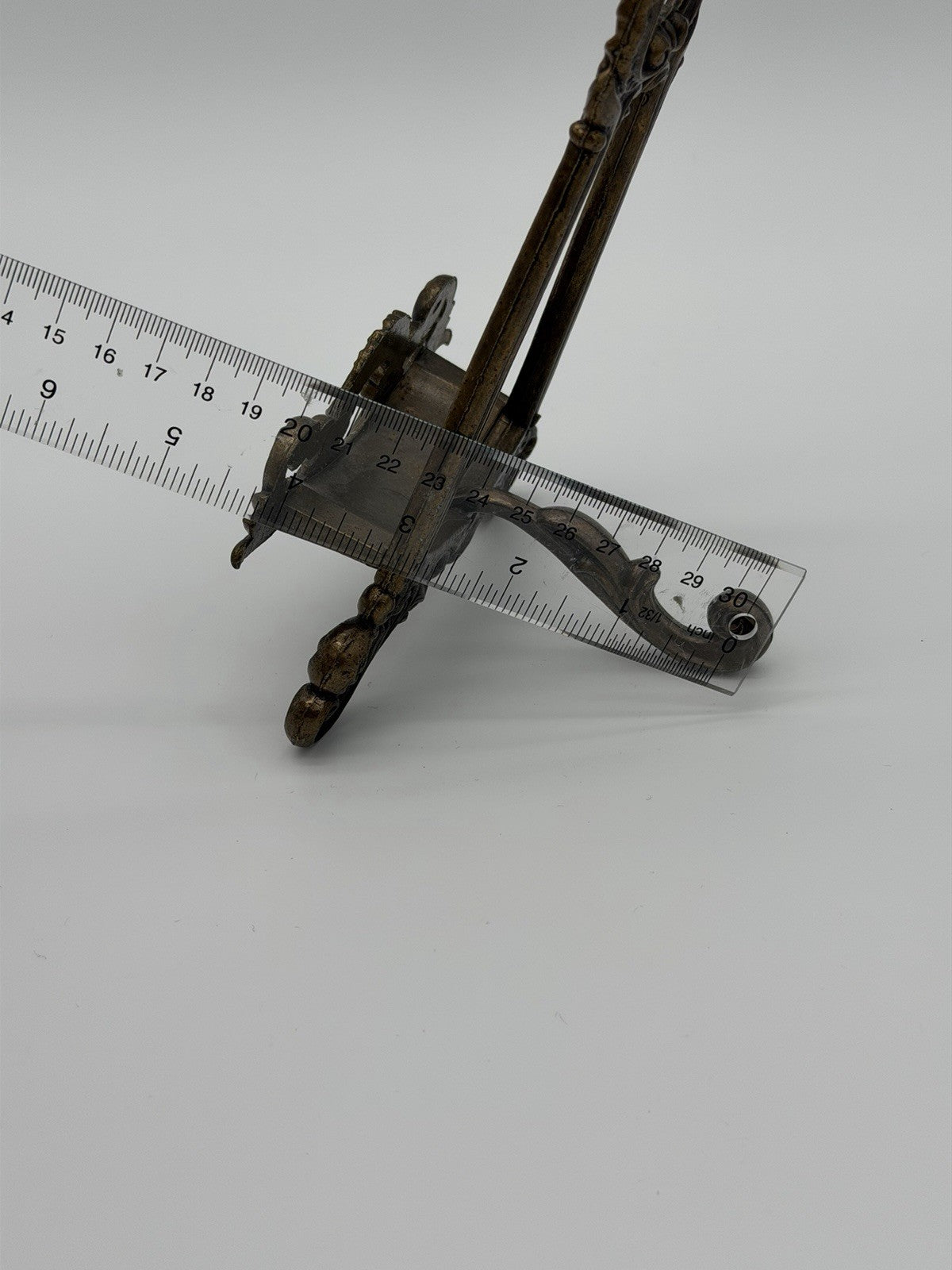 Antique Ornate Bronze 8”Frame Metal Table Top Easel Picture Book Plate Stand