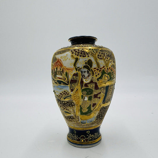 Antique Japanese Satsuma Moriage Mini VASE 5” MEIJI PERIOD KINKOZAN TSUKURU