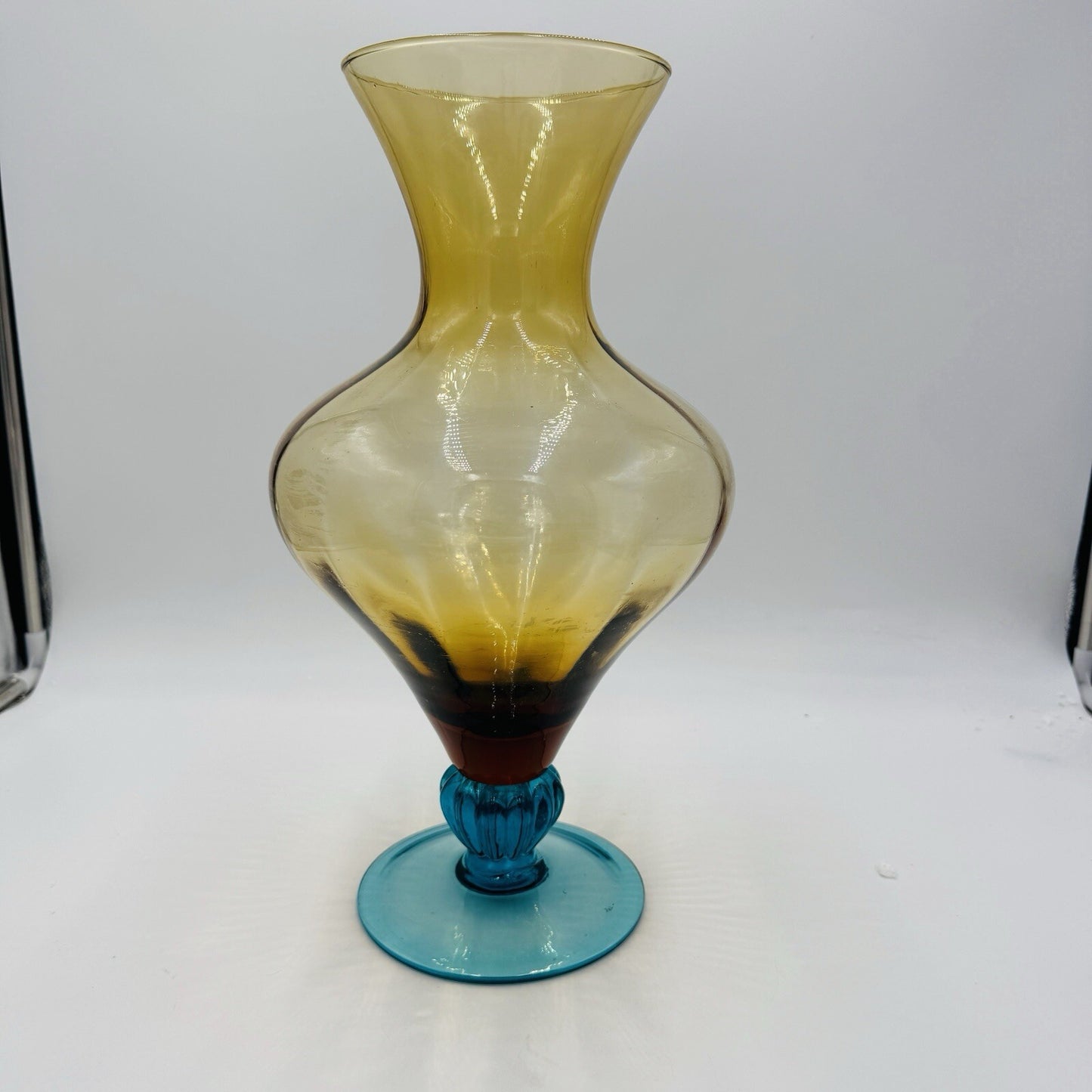 Murano Vetro Eseguito Amber Optic Ribbed Art Glass Footed Vase Large 16in