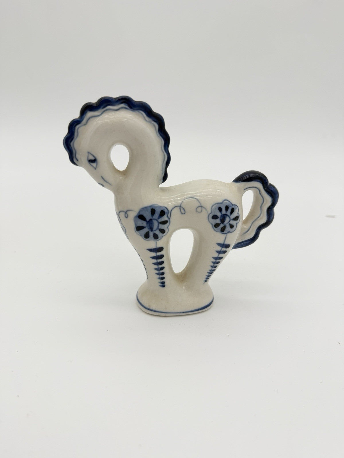 Vtg USSR Art Pottery Gzhel Russia Porcelain White /blue Floral Horse Figurine