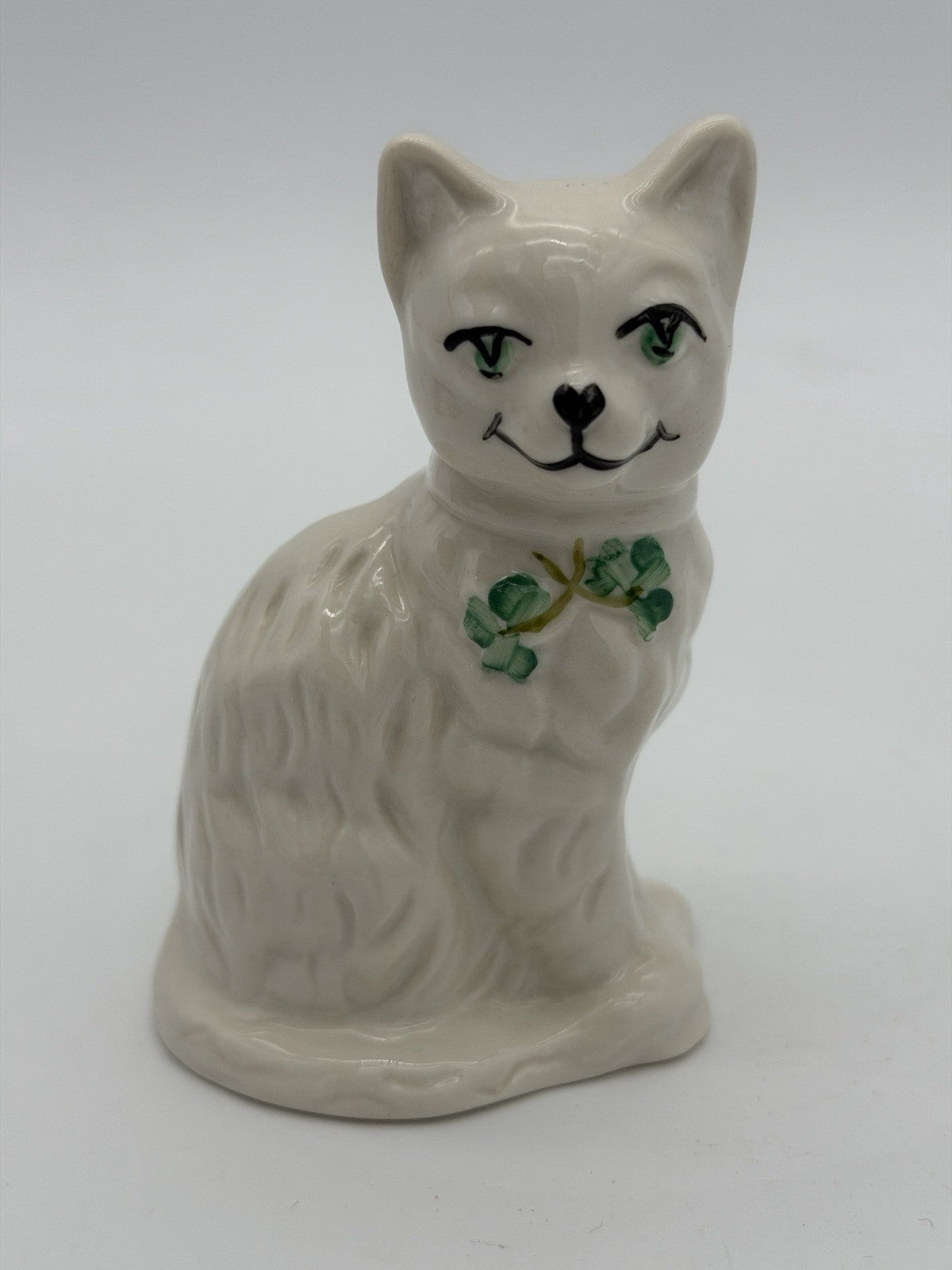 Belleek Irish Art Pottery Quizzical Cat Kitty Figurine Shamrocks 4” Porcelain