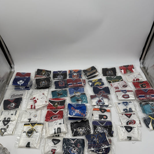 2006/07 Upper Deck Mini Jersey Collection 47 Pieces Miniature Sports Hockey