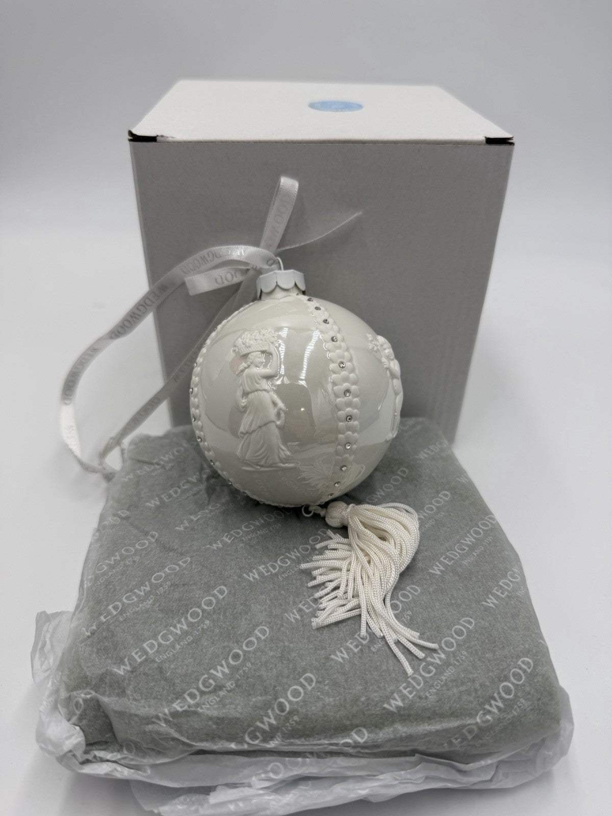 Wedgwood White Porcelain Jasperware Inlay Cameo Cherub Ball Christmas Ornament