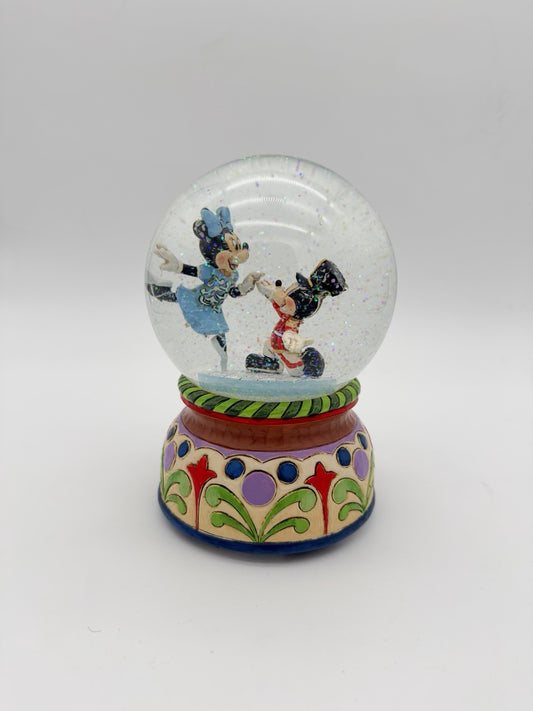 Disney Traditions Mickey & Minnie Mouse A Magical Moment Snow globe Jim Shore