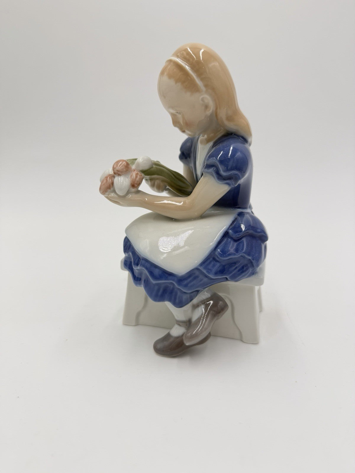Bing &Grondahl Denmark Ida's Flowers Tulips Spring porcelain figurine # 2298