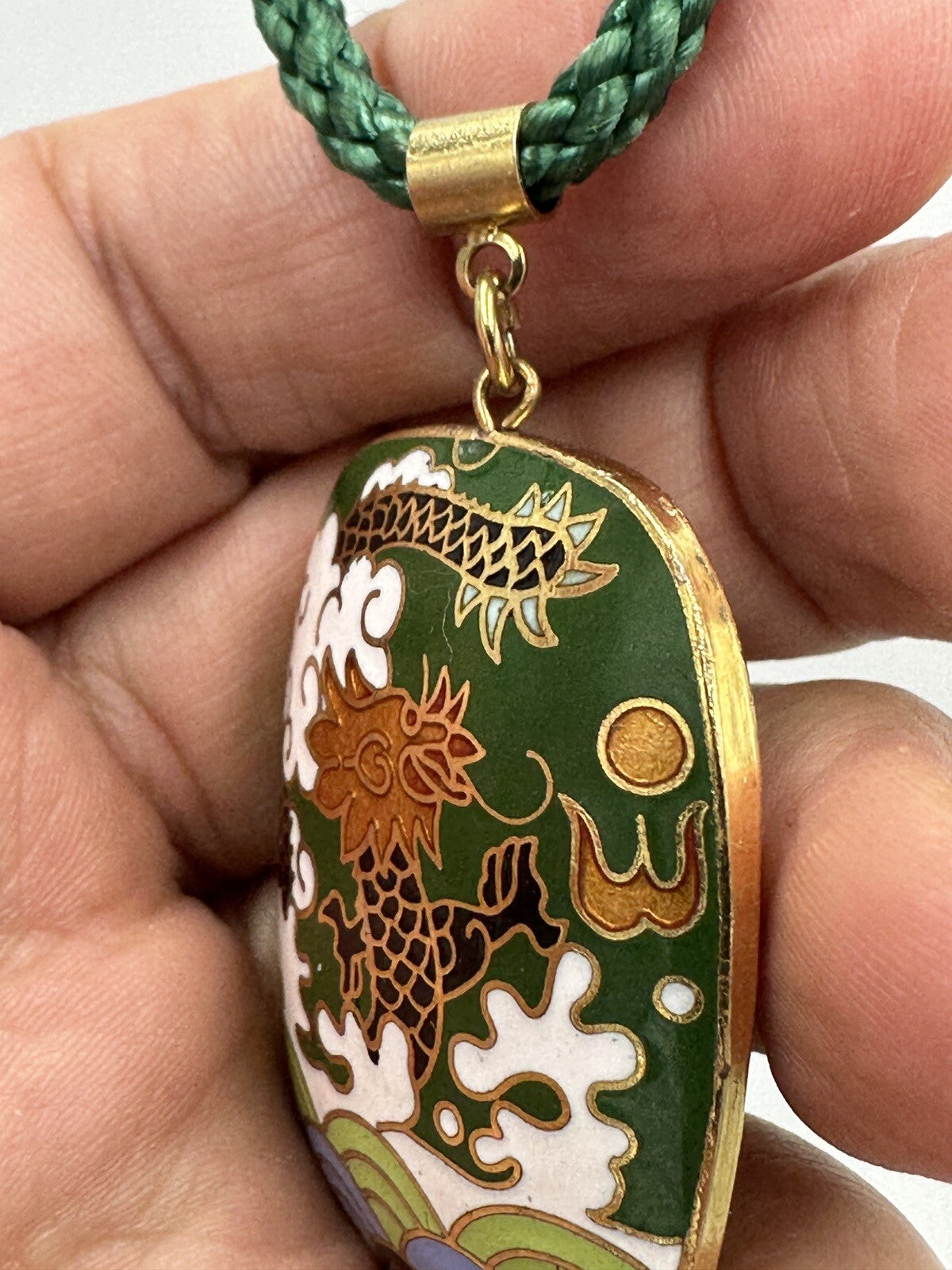 Necklace Tasseled Enamel Pendant Asian Dragon Design Gold Tone Vintage Green