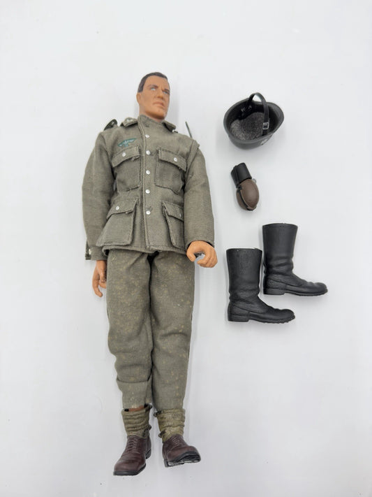 1998 21st century toys german soldierl doll action figurine