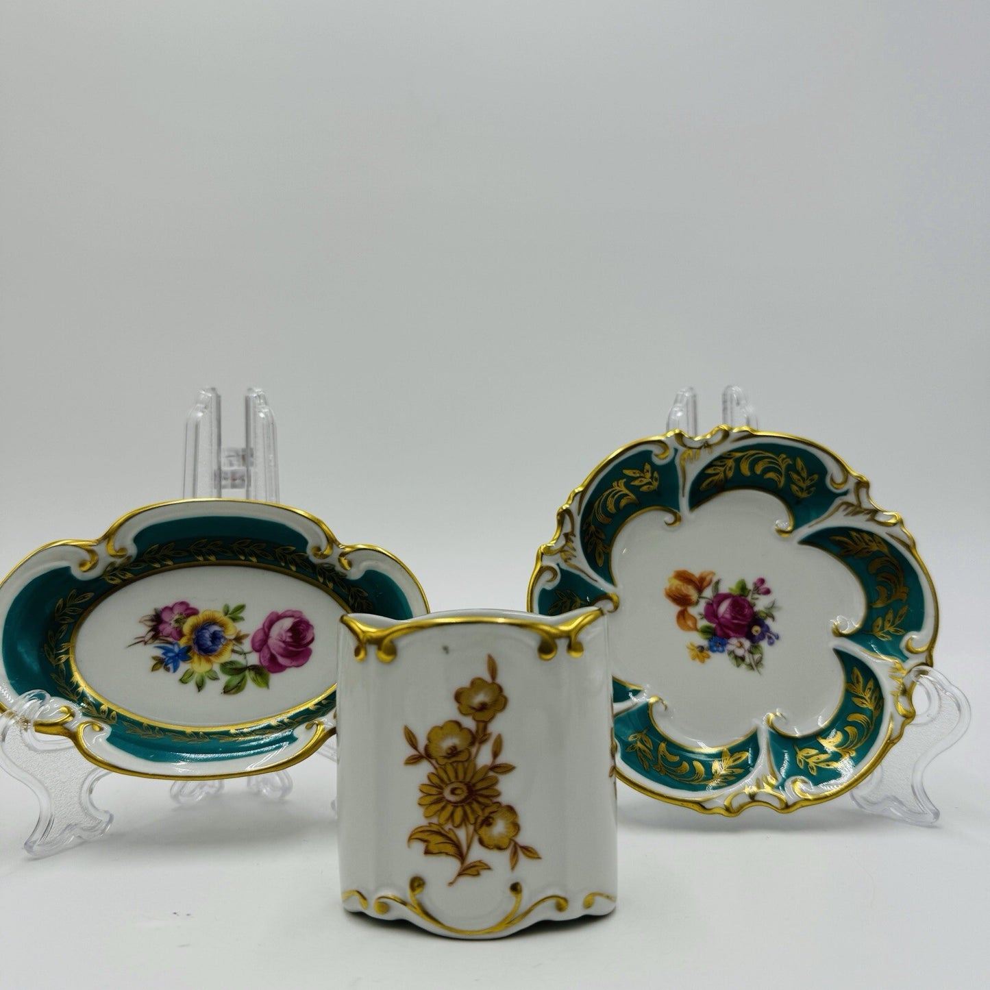 JLmenau Germany Graf Von Henneberg Green 5in Trinket Dish Set Antique