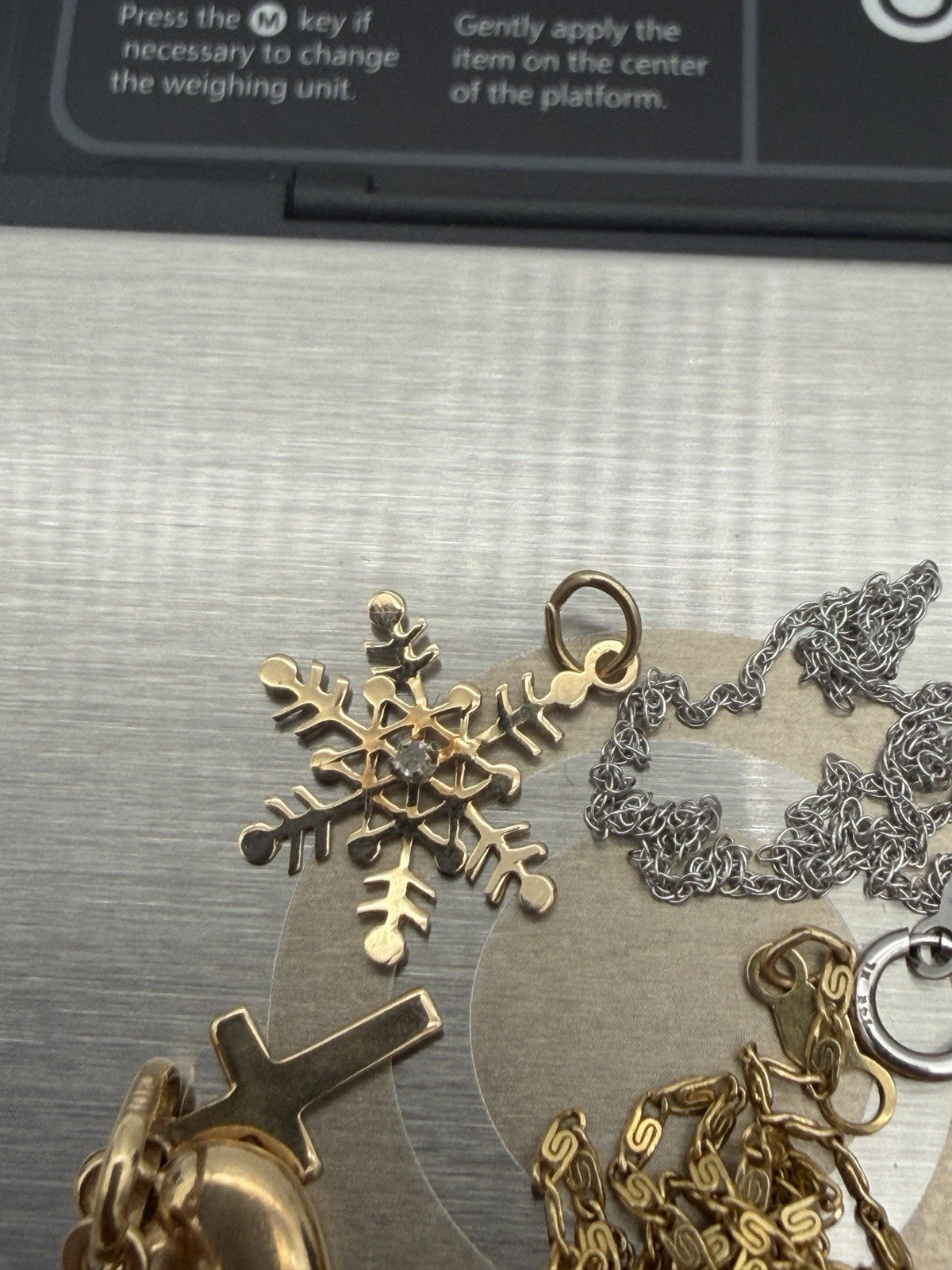 14k Yellow & 10k White Gold Pendants Chains 3.5g Scrap Gold 4 PCs