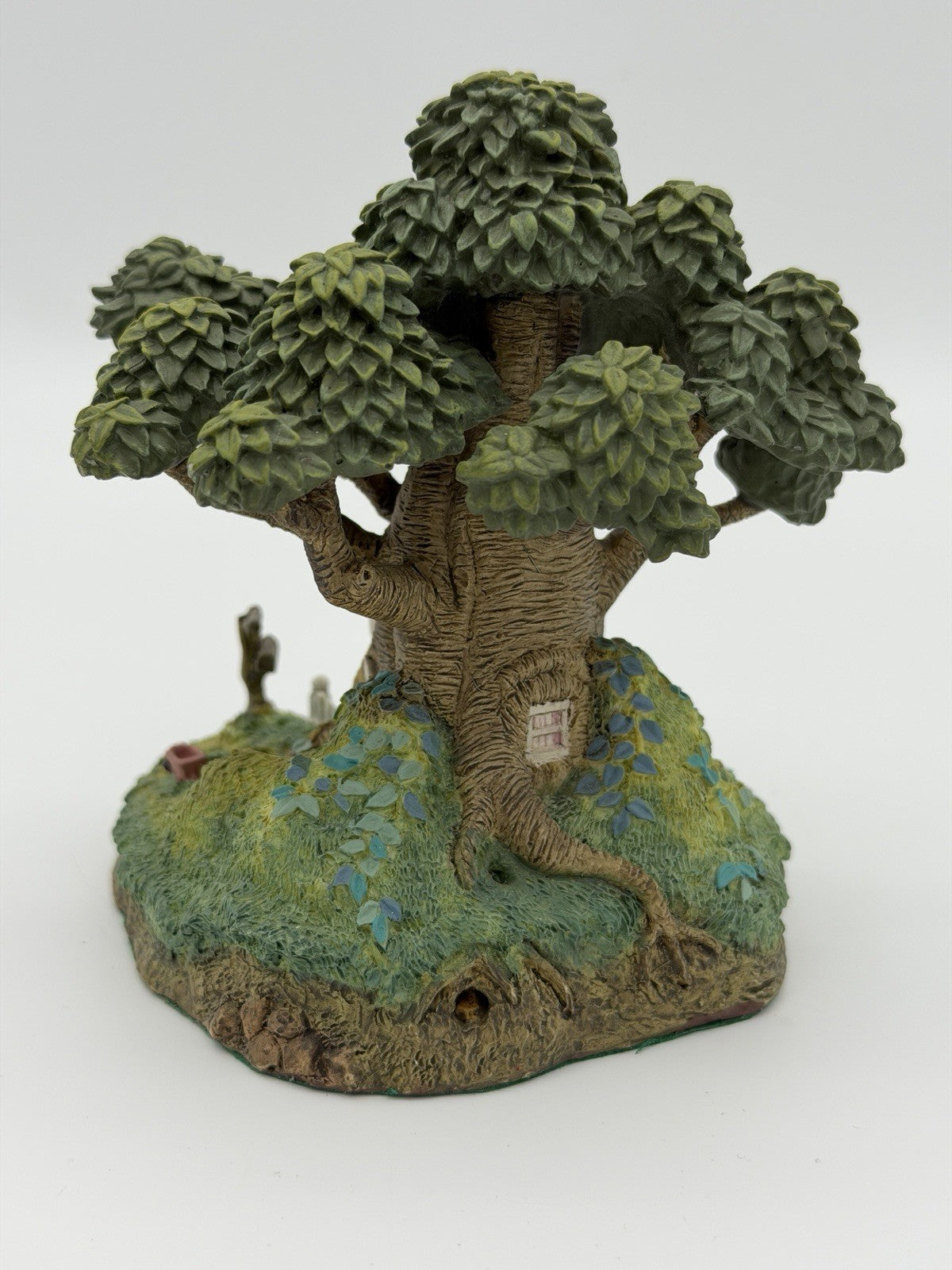 Danbury Mint At Home In Hundred Acre Wood  Kanga & Roo's House Disney Figurine
