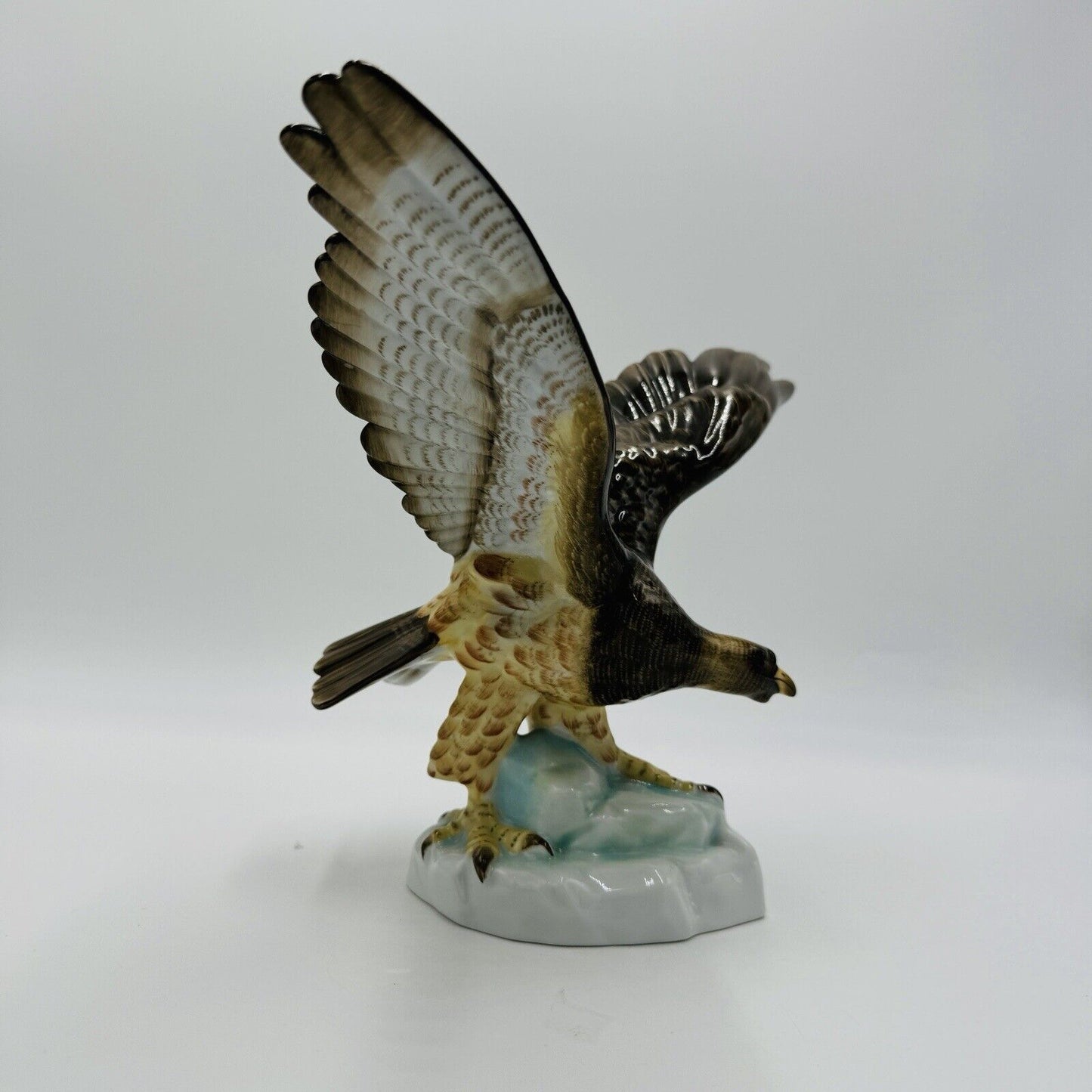 Herend Hungary Porcelain Turul Eagle on Rock Wings Spread Out Figurine 5057