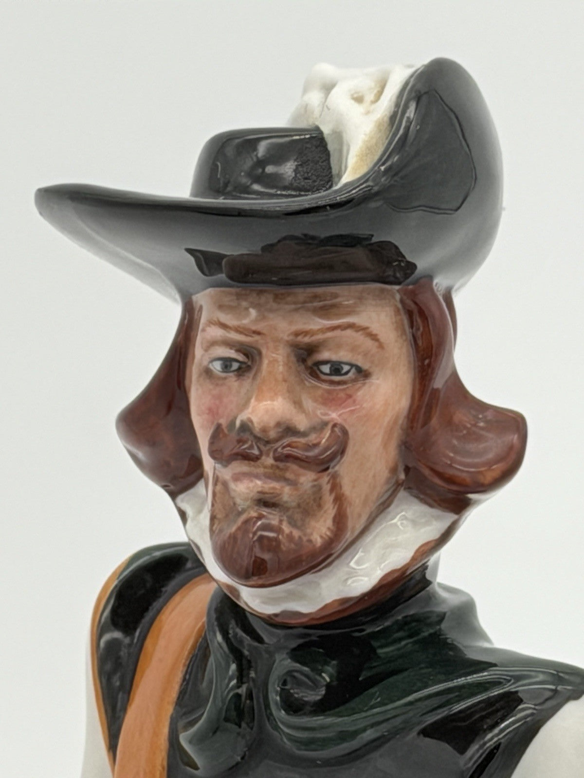 Royal Doulton England Porcelain Cavalier MUSKETEER Figurine HN 2716 Soldier