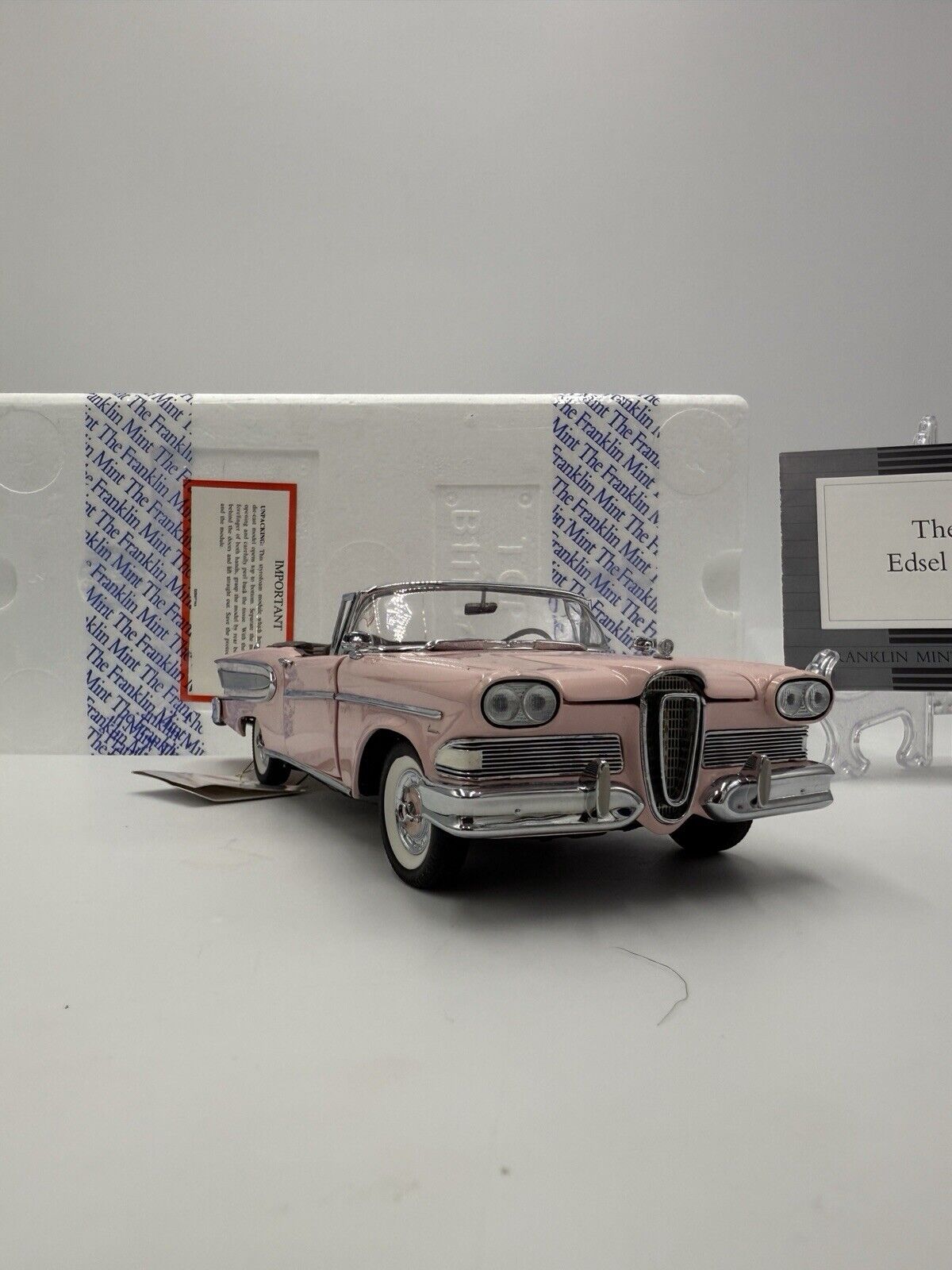 Franklin mint 1958 Ford Edsel Citation convertible 1:24 scale diecast Pink New