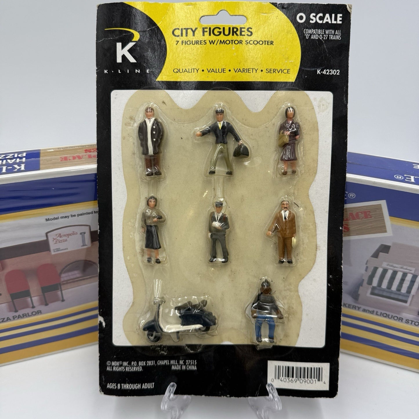 K-Lineville O Scale marketplace series bakery hair salon & pizza parlor Figurine