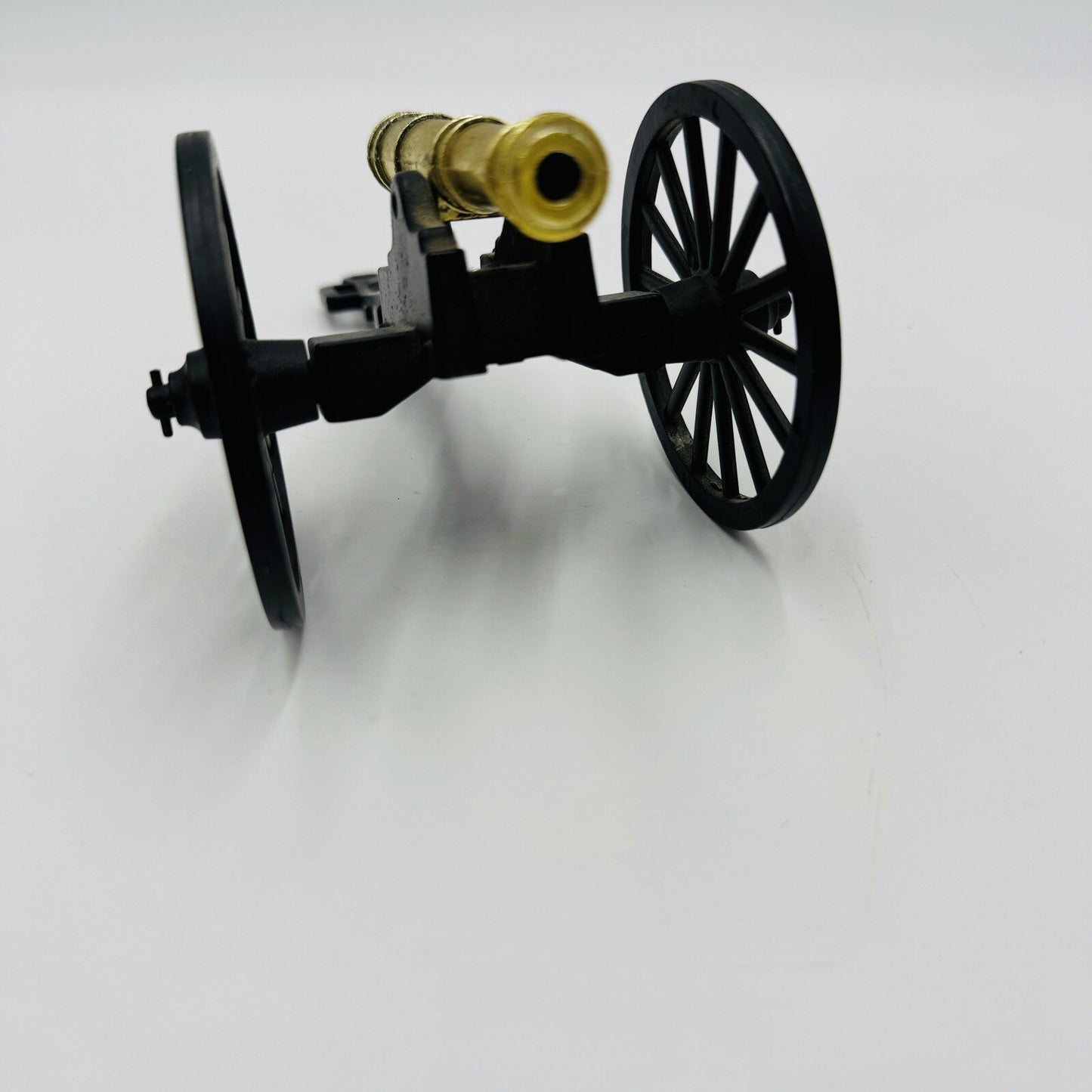 GT  Italy Diecast Cast Metal Cannon Article 374Vintage 3x6in Military Miniature