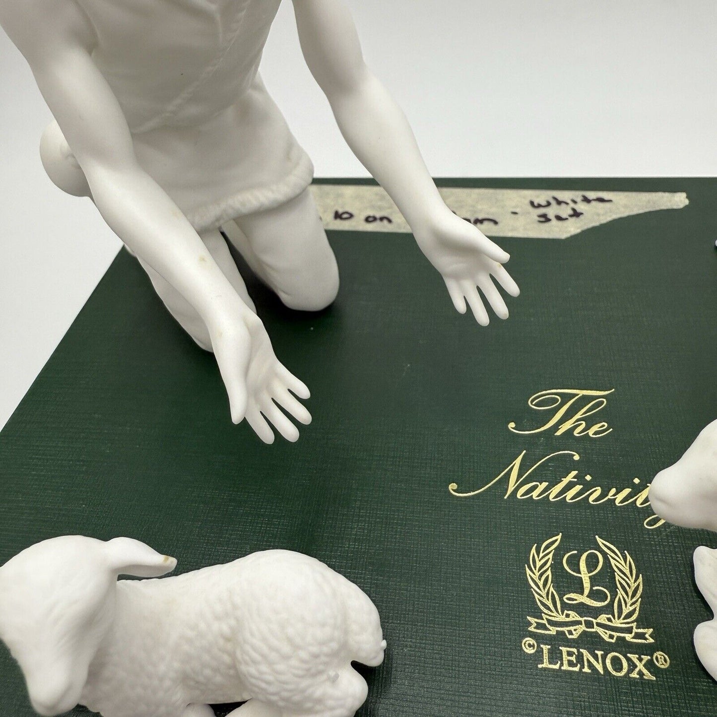 Lenox The Nativity White Bisque Porcelain Shepherds Figurines 4 PCs Box