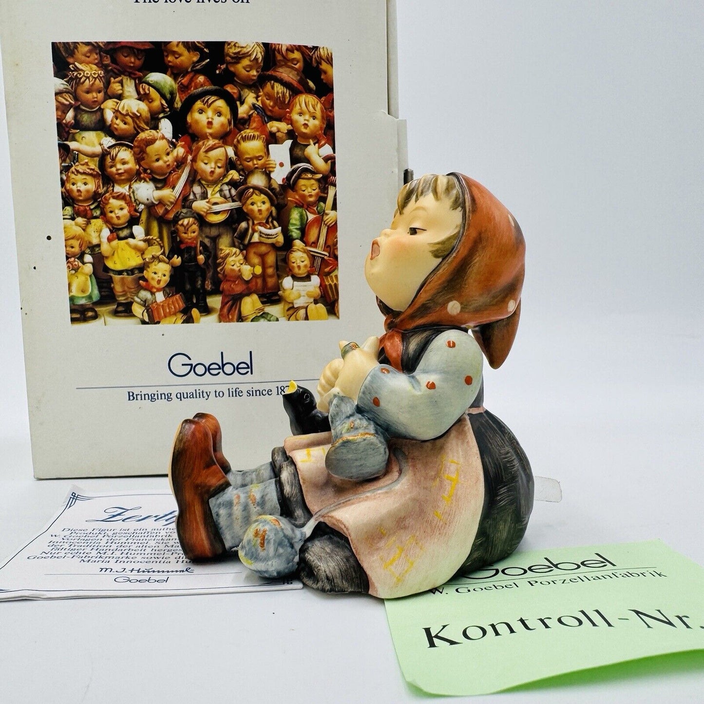 Hummel GOEBEL Figurine "Happy Pastime # 69 w/Box Germany Porcelain COA Painted