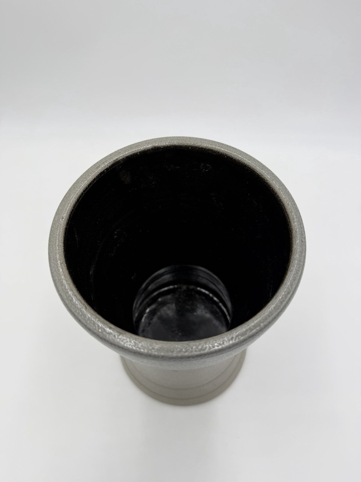 1995 Rowe Pottery Works Stoneware Blue Flowers  Design Salt Glaze Flower Vase 9”