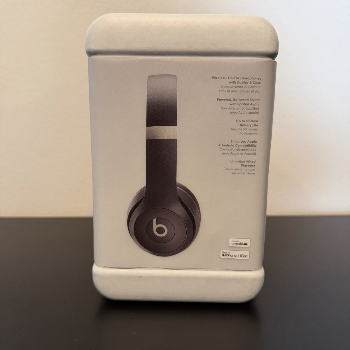 Beats Solo4 Wireless On-Ear Headphones Bluetooth Headphones - Olive Green