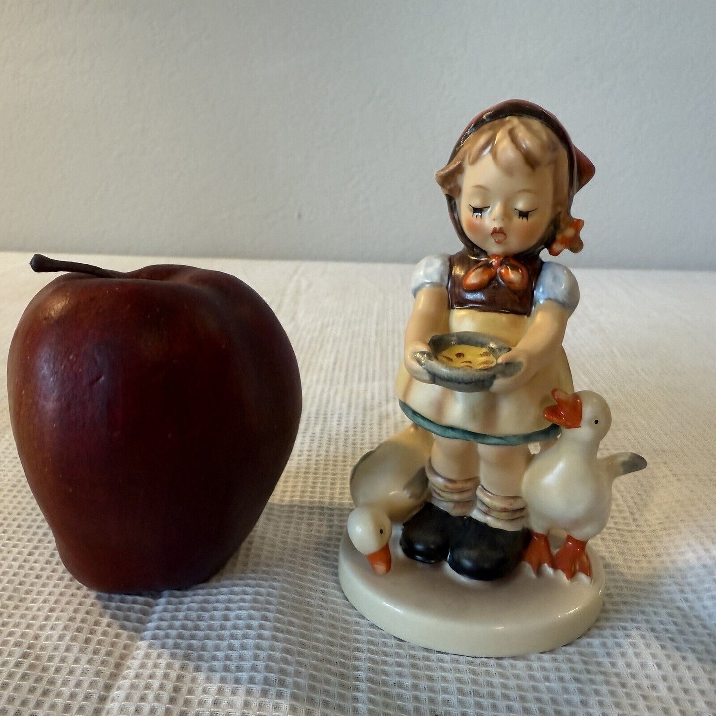 Goebel Hummel Figurine # 197 2/0 Be Patient Girl with Geese 1984 Vintage H.B.