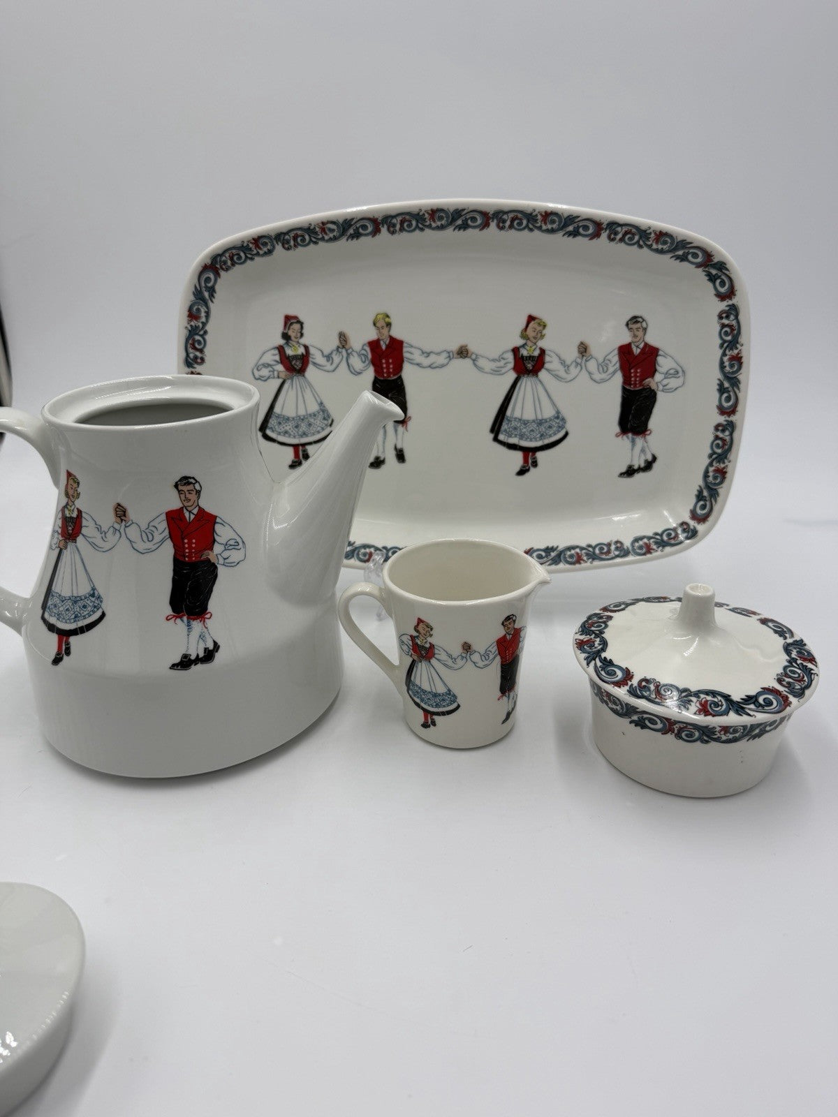 Vintage Figgjo Flint Hardanger Dancers Teapot Creamer Sugar Bowl Platter  Norway