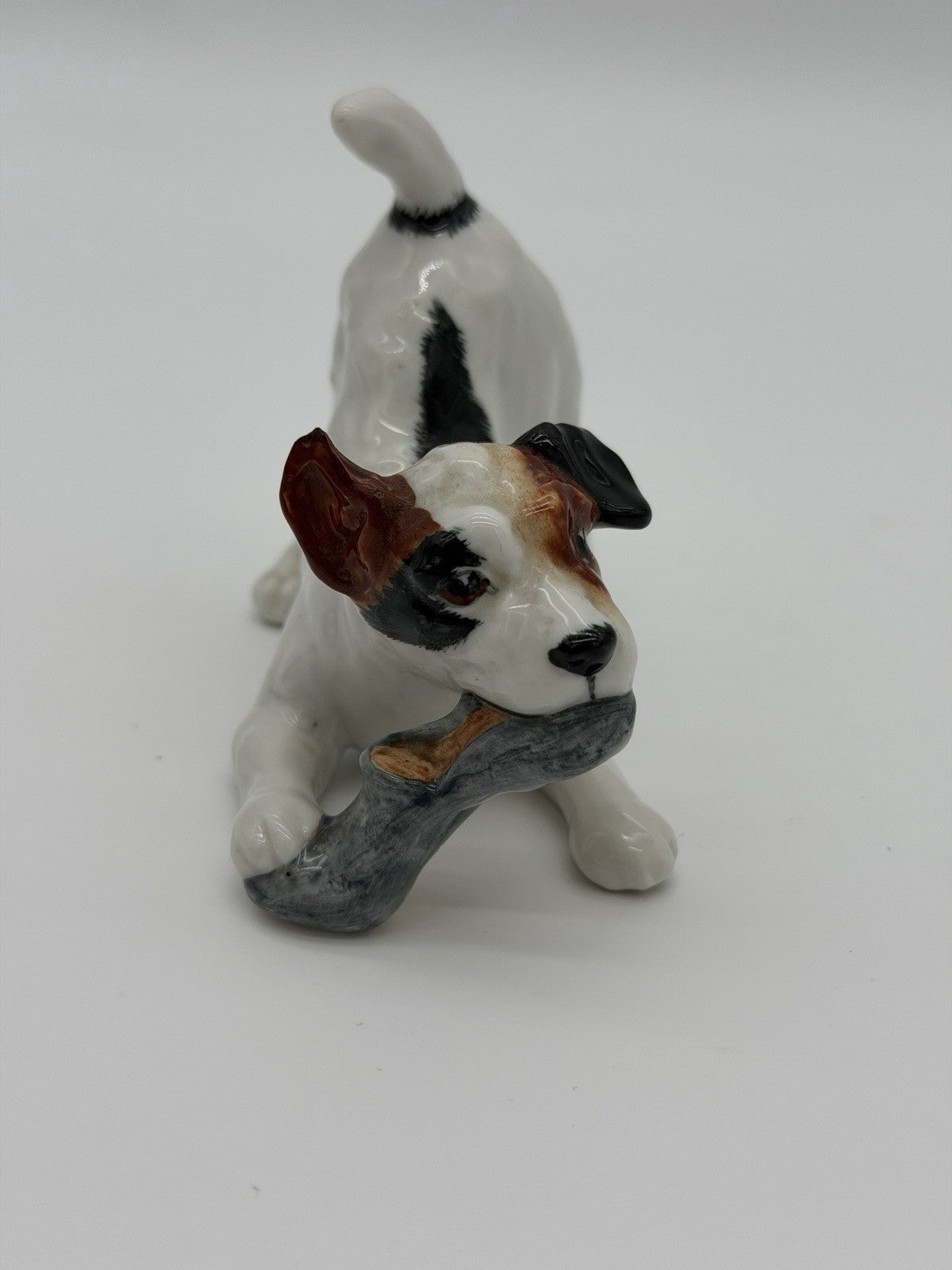 VTG Royal Doulton Jack Russell TERRIER PUPPY W/SHOE Porcelin Dog Figurine HN2654