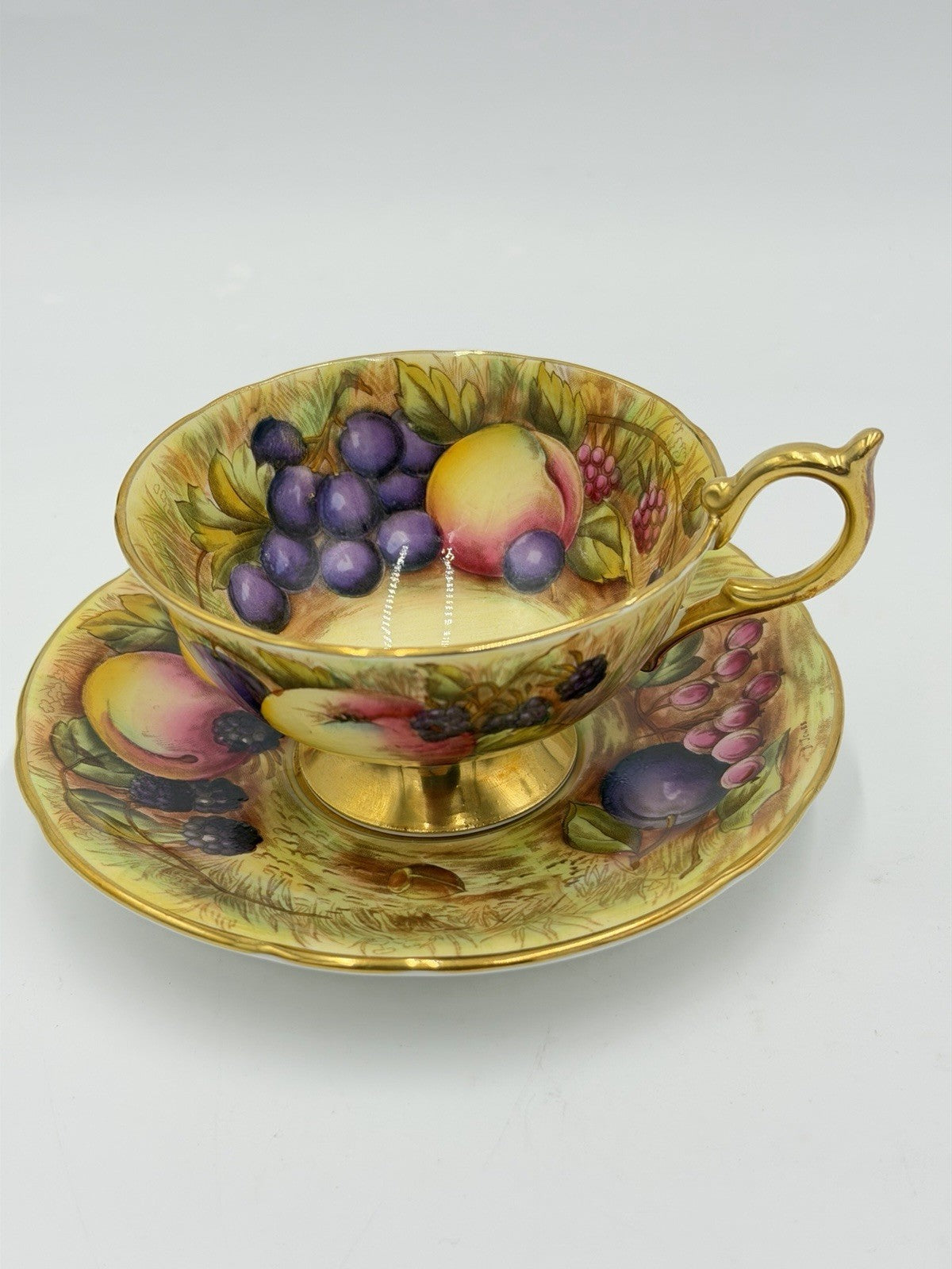 Aynsley England Porcelain Orchard Fruit Gold Teacup & Saucer Vintage Set Gold