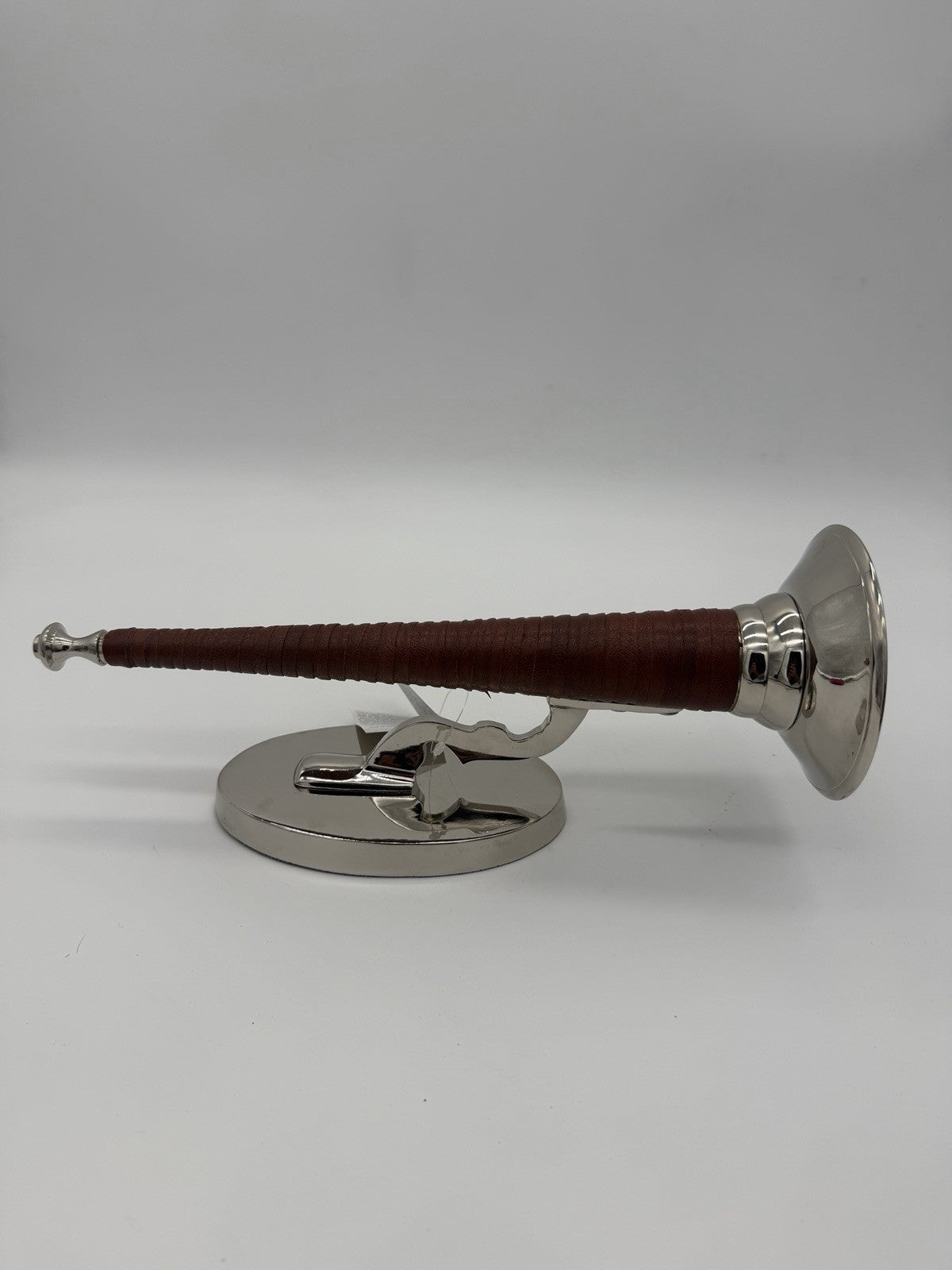 Bombay.co Silver Toned Art Deco Horn-shaped torch-style wall mount candle Holder
