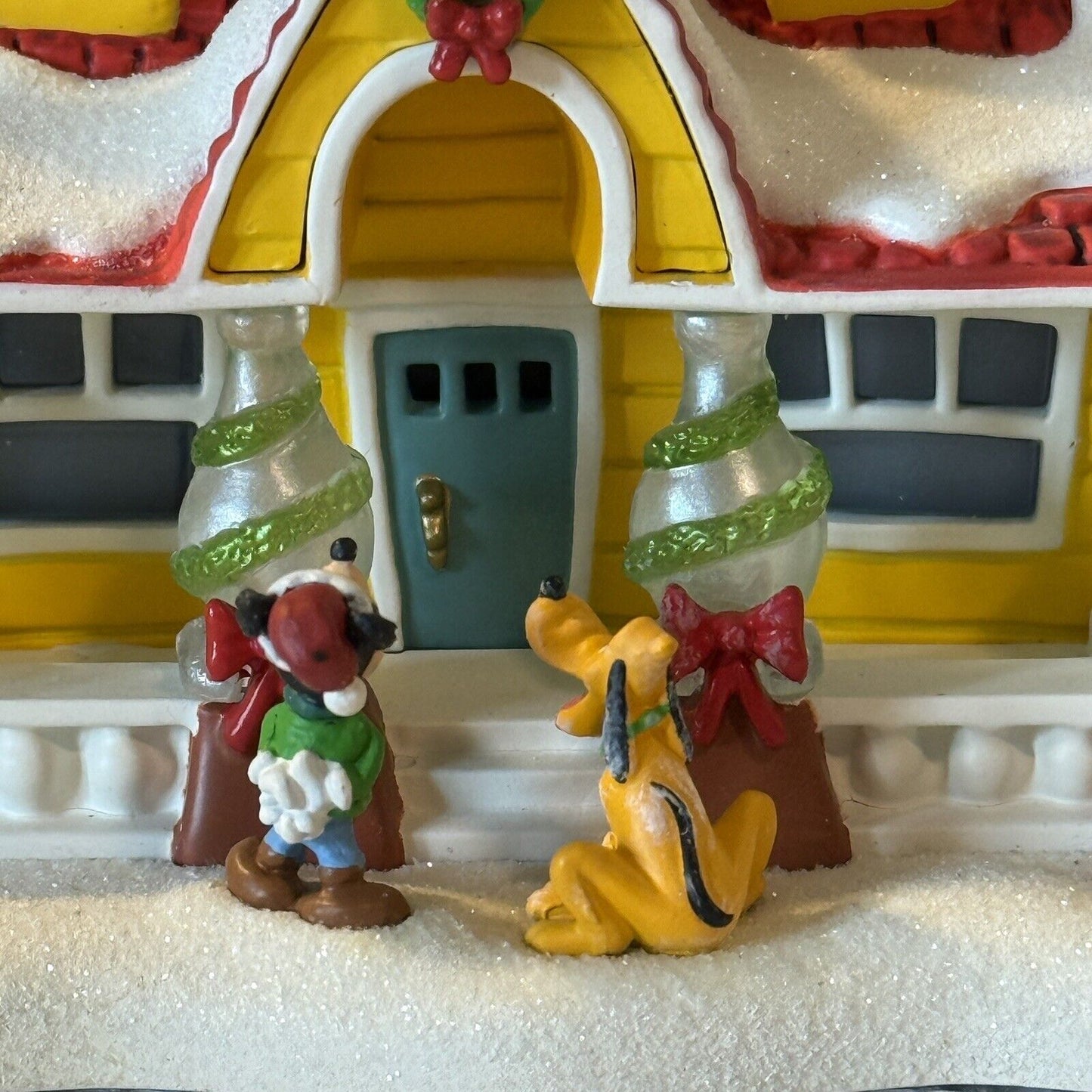 Hallmark Keepsake Ornament Disney Deck The House! Mickey And Pluto Ornament