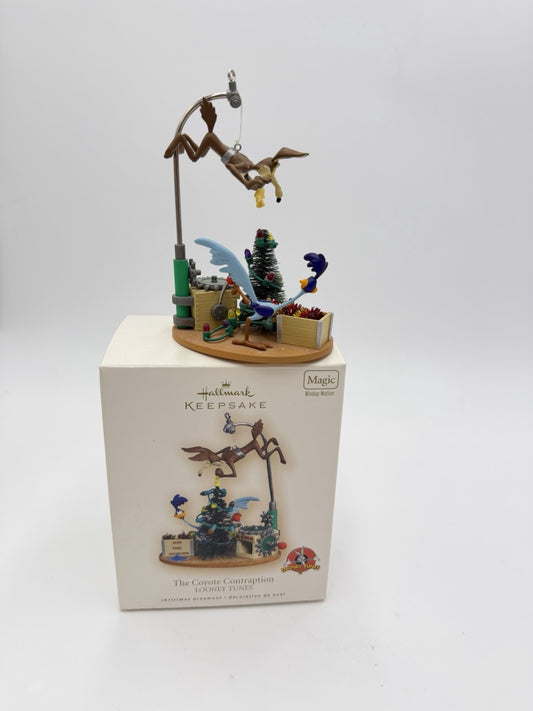 Hallmark Keepsake Looney Tunes The Coyote Contraption Christmas Ornament Magic