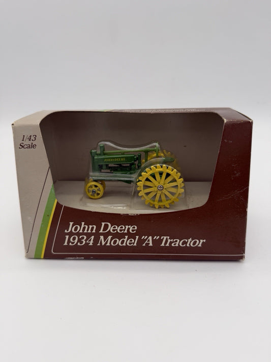Ertl 1/43 Scale John Deere 4010 Diecast Replica Tractor Vtg 1994 Model A