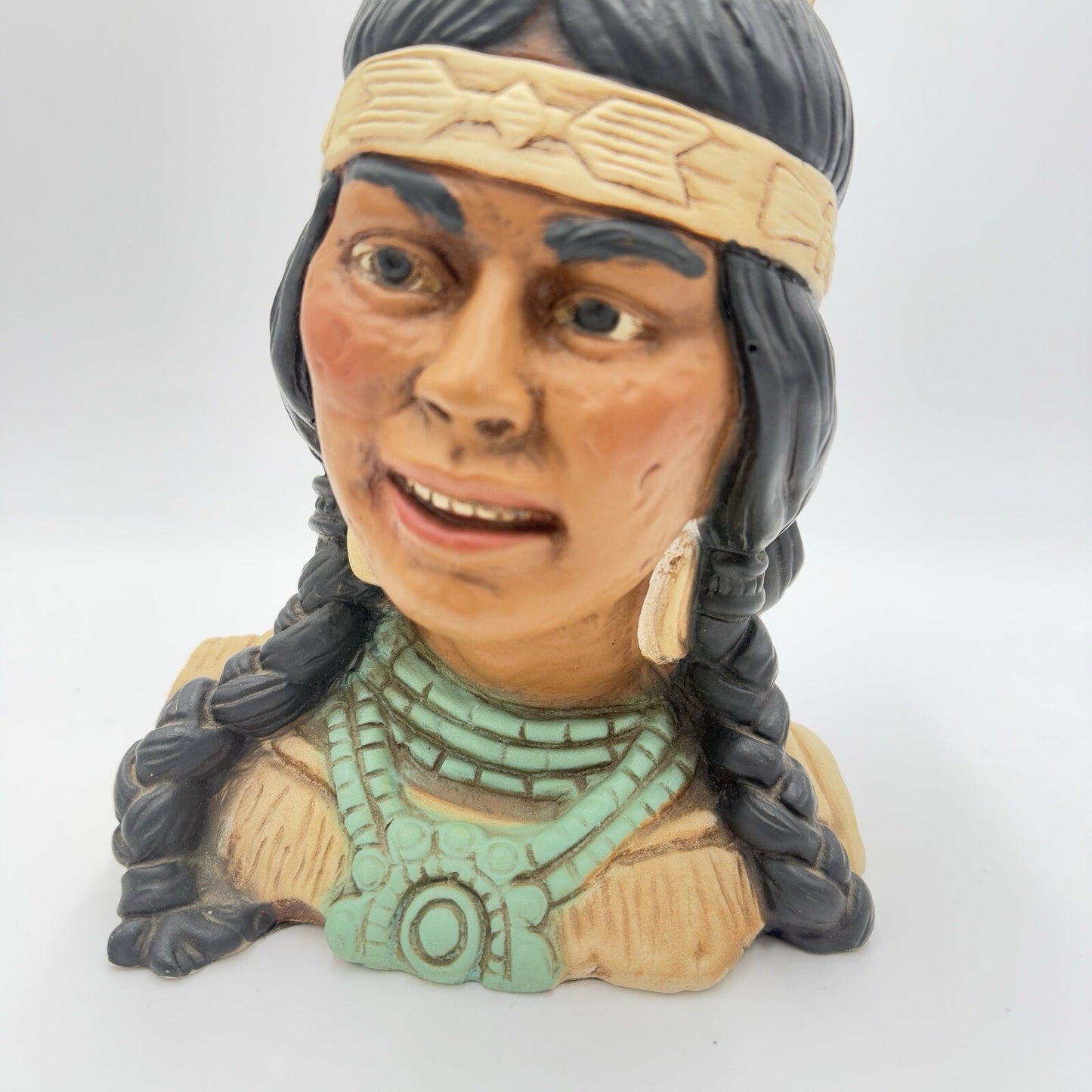 1974 Universal statuary Corp Chicago USA  female Native American Sculpture 10in
