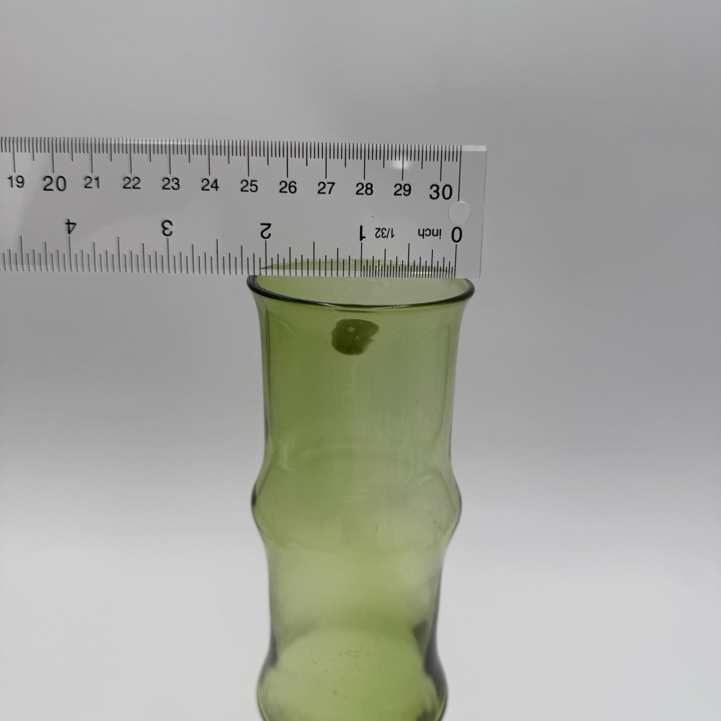 MCM SWEDISH ASEDA ART GLASS Green BO BORGSTROM GLASBRUK Bamboo VASE 9in
