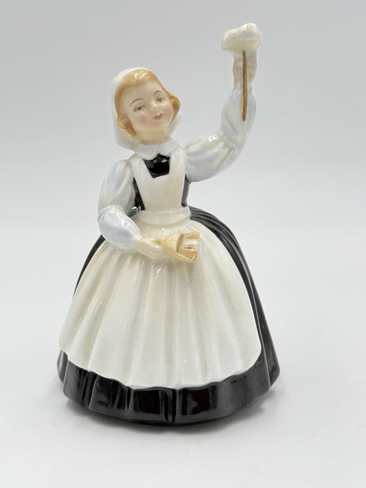 ROYAL DOULTON England Porcelain MOTHER'S HELP HN 2151 Girl Helper Figurine 5in