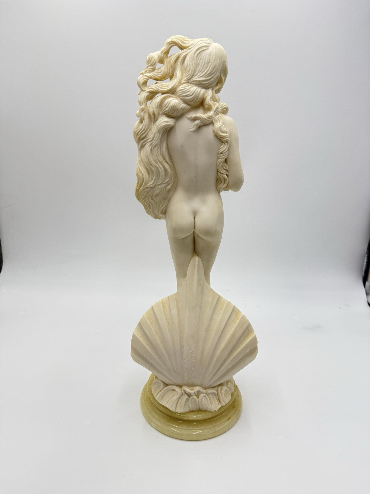 A.Giannelli Alabaster birth of venus sculpture 17” 1976 Statue Marble Base Italy