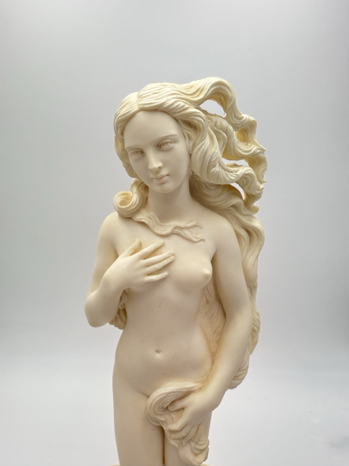 A.Giannelli Alabaster birth of venus sculpture 17” 1976 Statue Marble Base Italy