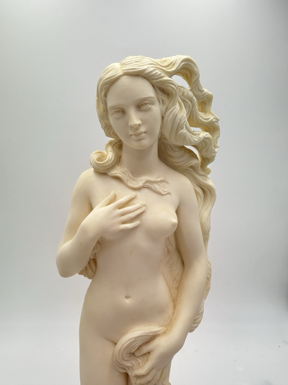 A.Giannelli Alabaster birth of venus sculpture 17” 1976 Statue Marble Base Italy