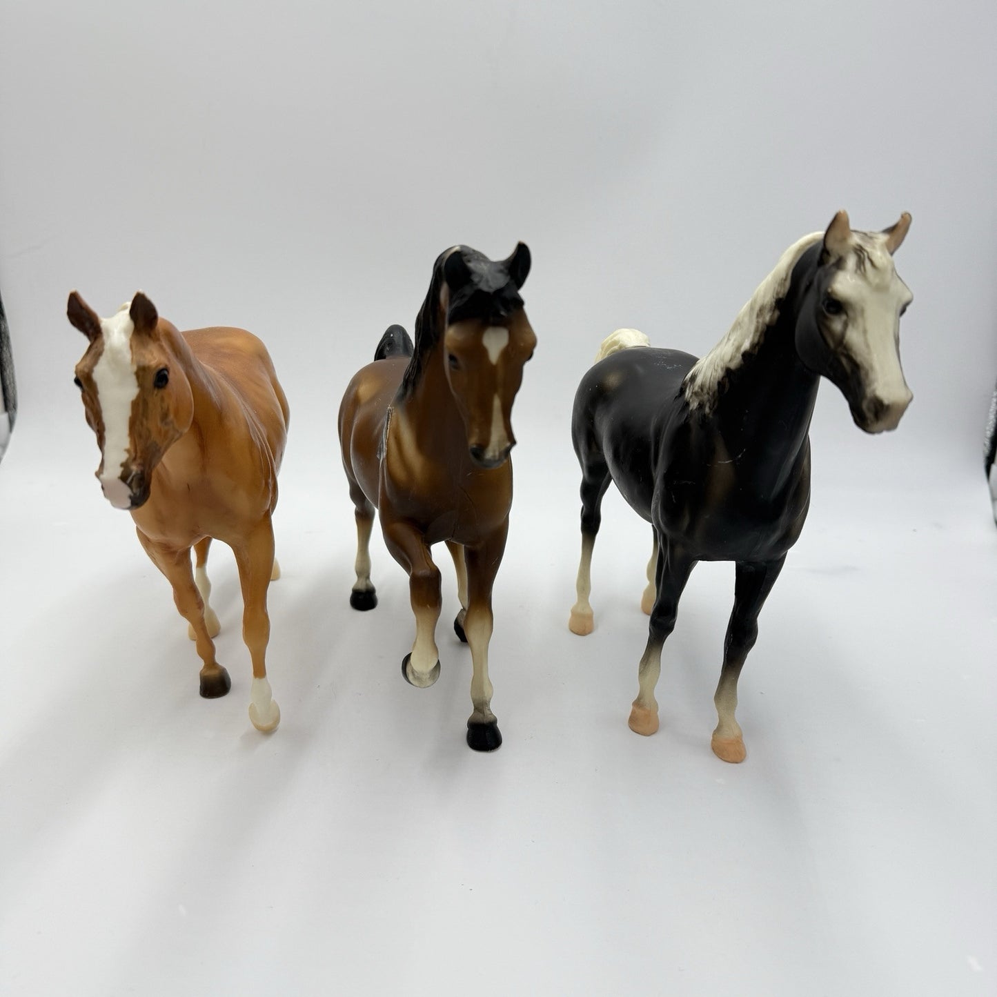 Vintage Breyer USA Horse Models Palomino And Arabian Family Set