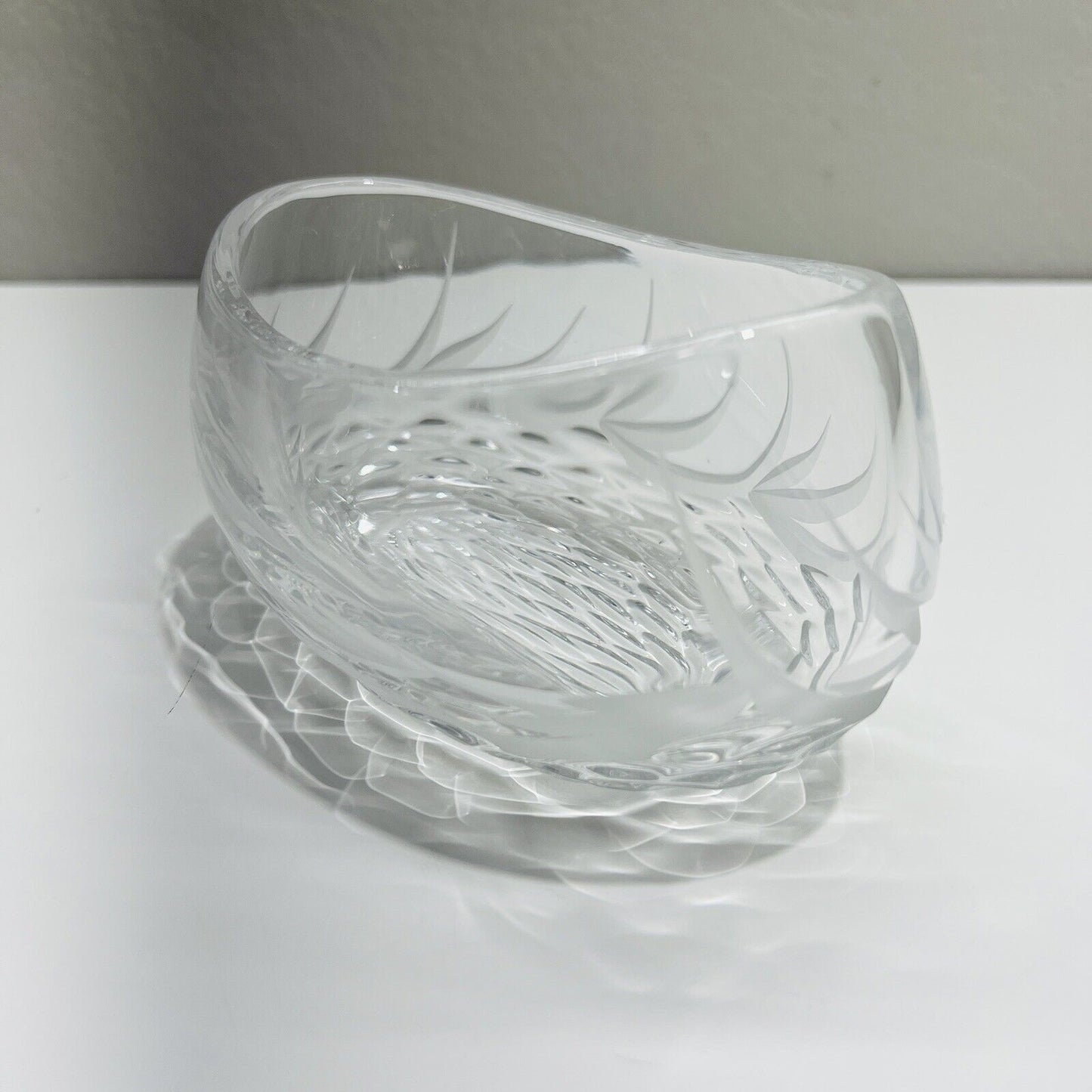 Saratoga Crystal Bowl Glass Etched Floral Design Canon Shape Design Lead